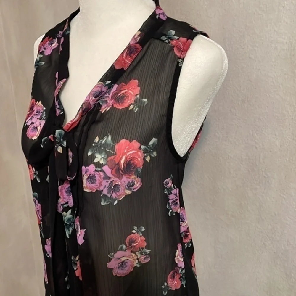 Xhilaration sheer button up sleeveless blouse